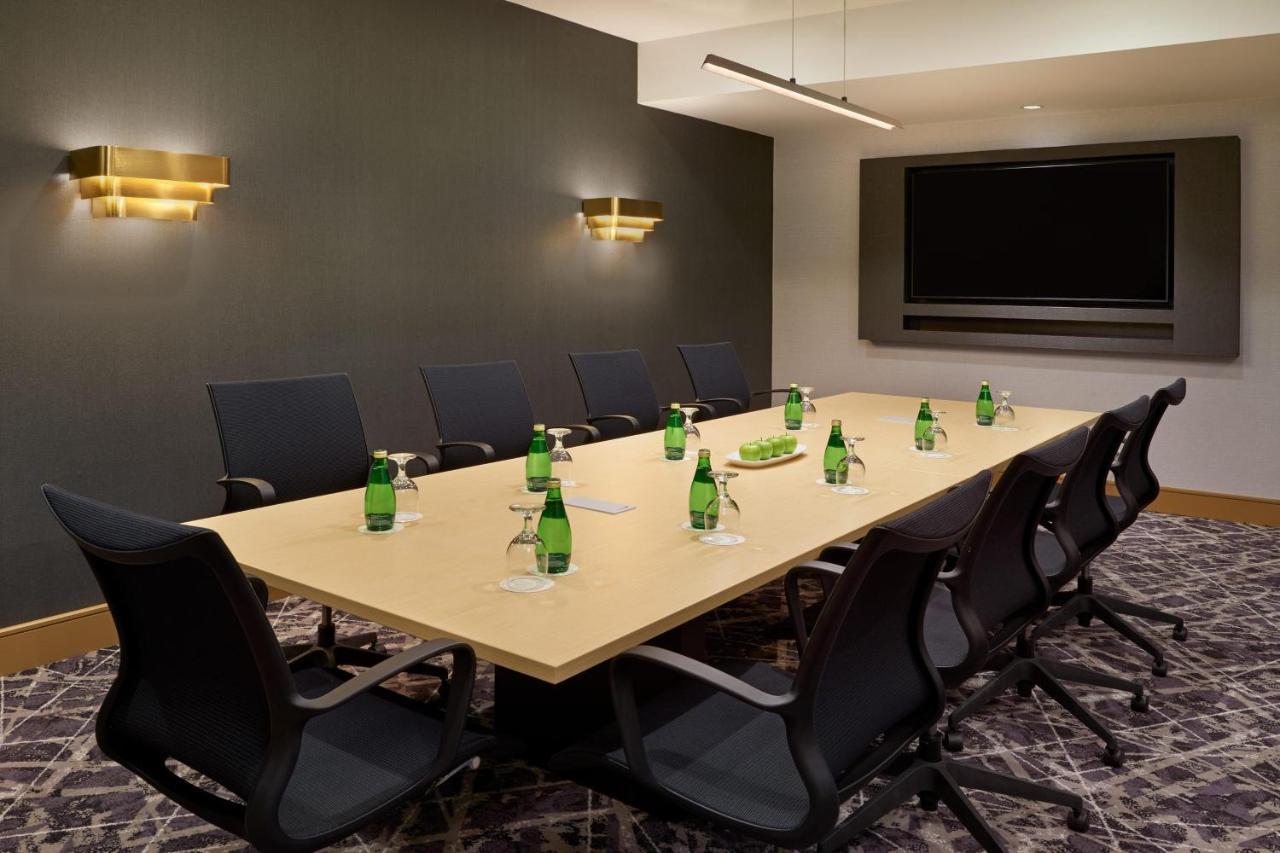Sheraton Ottawa Hotel Экстерьер фото