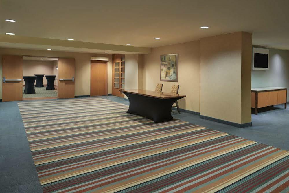 Sheraton Ottawa Hotel Экстерьер фото